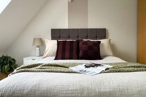 Studio to rent, Furnished Studio | Bills Included at Gravity Co., Hounslow , 15-21 Staines Rd TW3