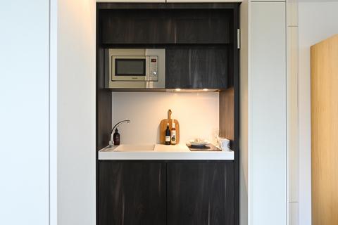 Studio to rent, Premium Studio | Bills Included at Gravity Co., Hounslow , 15-21 Staines Rd TW3