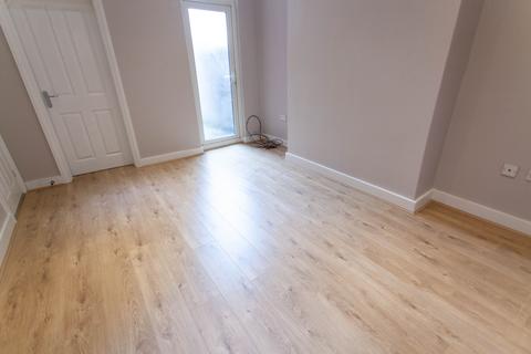 undefined, Westgate Road, L15 5BA,