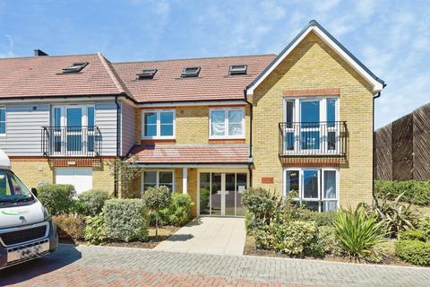 2 bedroom flat for sale, Nash Road, Margate, Kent, CT9