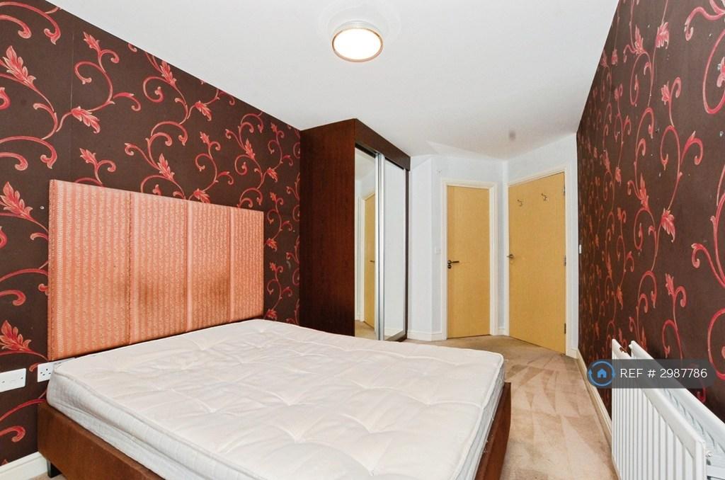 Apartment in Harrow - View 3