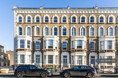 2 bedroom flat to rent, The Chase, London, SW4