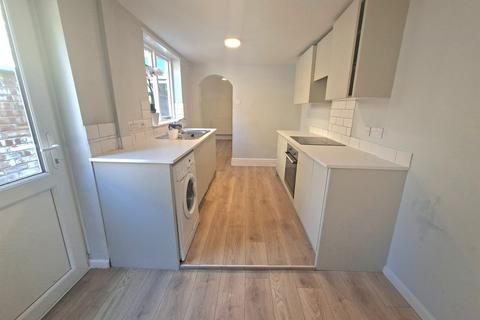 2 bedroom end of terrace house for sale, Palmerston Road, Peterborough