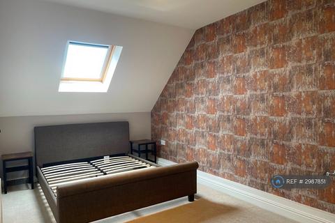 1 bedroom penthouse to rent, Midsummer Place, Bicester, OX26