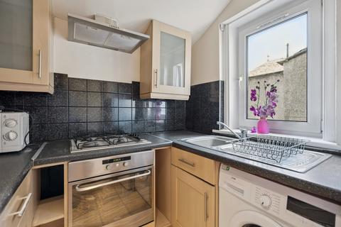 2 bedroom flat for sale, Borestone Crescent, Stirling, FK7