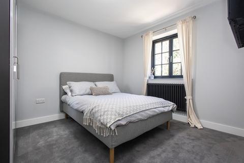 1 bedroom apartment for sale, Cox's Yard, Rayne Road, Braintree