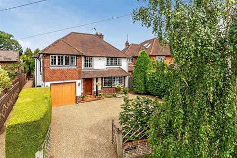 RIDGEWAY CLOSE, OXSHOTT, KT22
