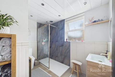 2 bedroom apartment for sale, Station Road, West Yorkshire WF5