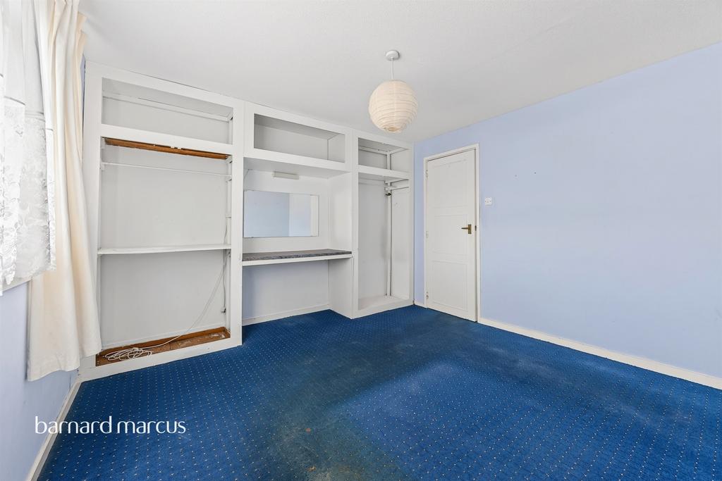 Walk-in wardrobe