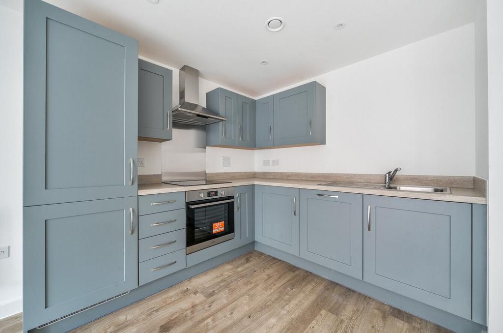 Apartment in Southampton, Waterside Park, Woolston - View 3