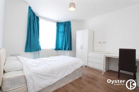 6 bedroom terraced house to rent, Berkeley Road, London, NW9