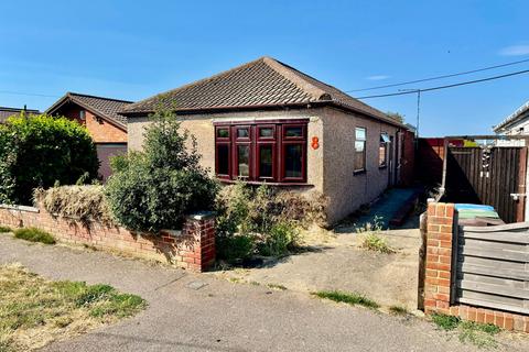 2 bedroom detached bungalow for sale, Cliff Gardens, Sheerness ME12
