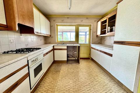 2 bedroom detached bungalow for sale, Cliff Gardens, Sheerness ME12