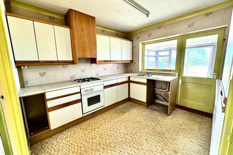 2 bedroom detached bungalow for sale, Cliff Gardens, Sheerness ME12
