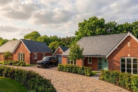 3 bedroom detached bungalow for sale, Pond Walk, Stalbridge