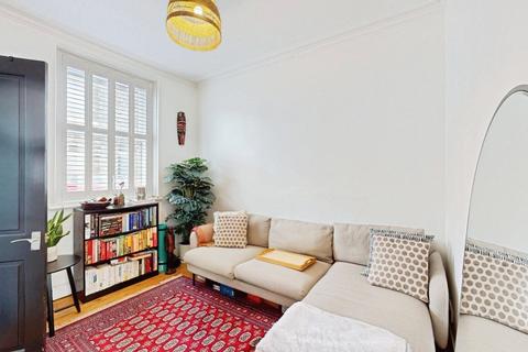 2 bedroom terraced house to rent, Bremner Street , Otley, LS21 1JD