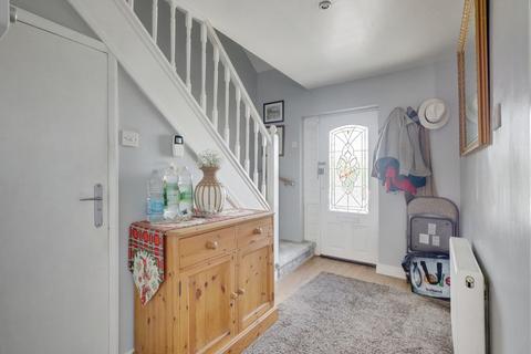 2 bedroom semi-detached house for sale, Clifton Avenue, Benfleet, SS7