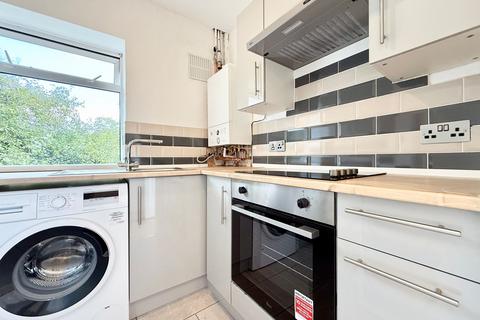 2 bedroom flat to rent, Orchard Avenue, Cheltenham GL51
