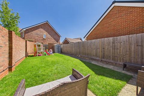 3 bedroom detached house for sale, Yeomans Lane, Blackwater, Camberley, Hampshire, GU17