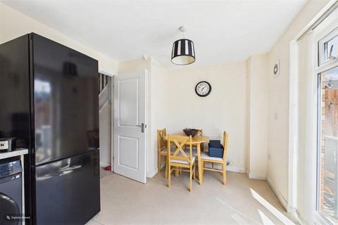 2 bedroom terraced house for sale, Restfil Way, Fernwood, Newark
