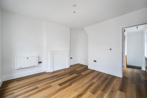 1 bedroom flat to rent, Fisherton Street, Salisbury SP2