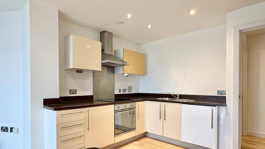 Apartment in Leeds - View 2