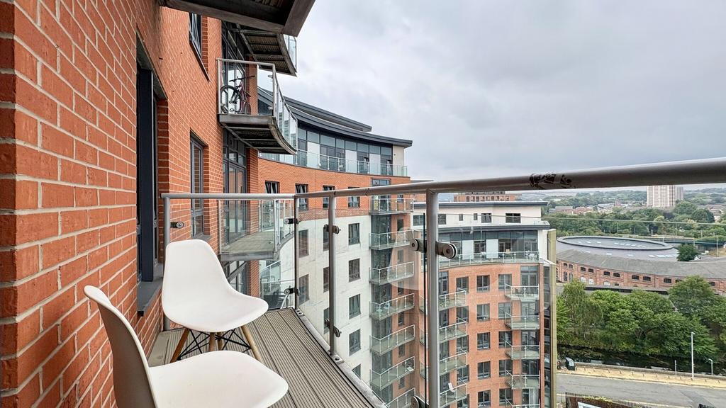 Apartment in Leeds - View 5