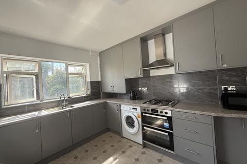1 bedroom in a house share to rent, Room 5 360 Wilnecote Lane, Tamworth, B77