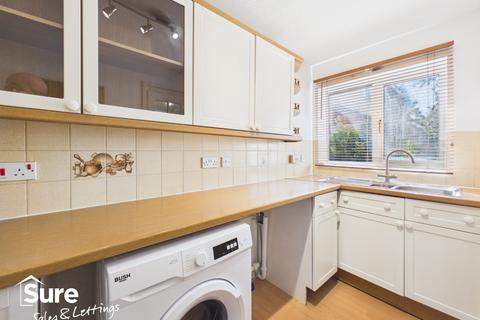 2 bedroom end of terrace house to rent, Copperfields, Luton, Bedfordshire, LU4 0JY