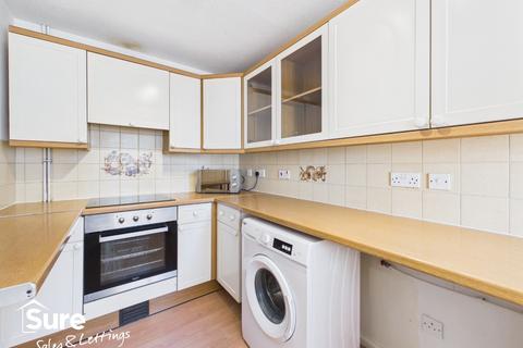 2 bedroom end of terrace house to rent, Copperfields, Luton, Bedfordshire, LU4 0JY