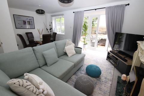3 bedroom detached house to rent, Randall Drive, Toddington, LU5