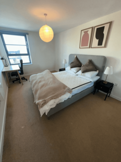 1 bedroom apartment for sale, Commercial Road, London, E14