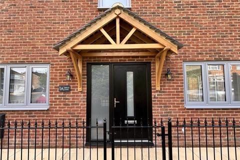 3 bedroom terraced house to rent, Wilmot Close, Witney, Oxfordshire, OX28