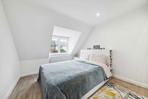 2 bedroom flat to rent, Water Lane, Twickenham TW1