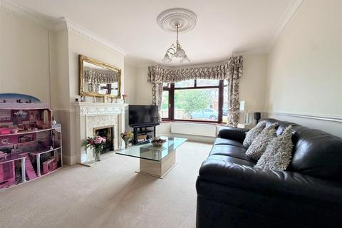 3 bedroom semi-detached house for sale, Crofton Road, Ipswich