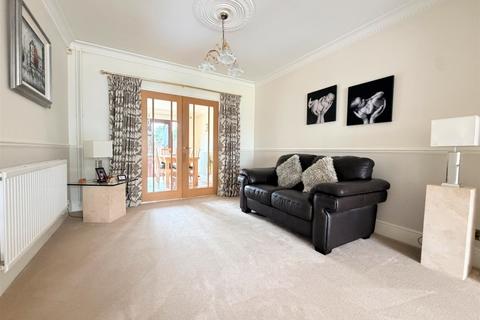 3 bedroom semi-detached house for sale, Crofton Road, Ipswich