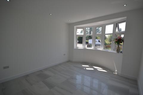 3 bedroom semi-detached house to rent, Aylestone Lane, Leicester LE18