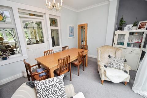 4 bedroom semi-detached house for sale, Bradford Road, Bradford BD18