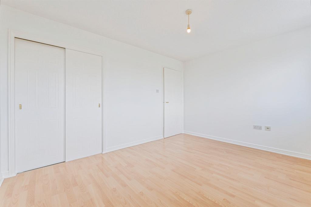 Apartment in Cardiff, Tremorfa - More