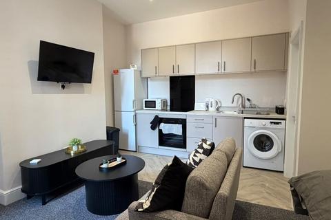 Studio to rent, Bluecoat Close, City Centre