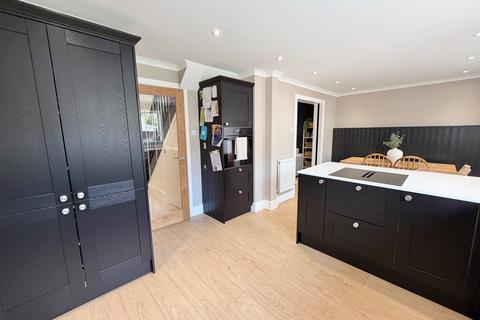 4 bedroom detached house to rent, heol Tir Coed, Tircoed Village, Swansea