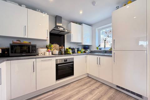 2 bedroom semi-detached house for sale, Byron Avenue, Grove, OX12