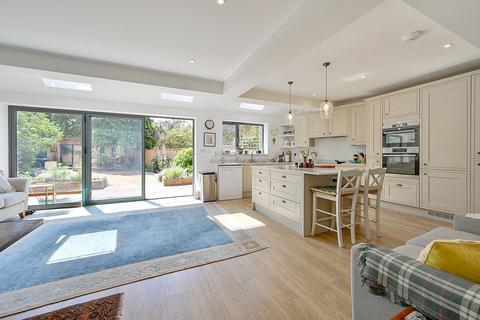 undefined, Park Road, Hampton, Middlesex, TW12