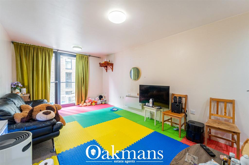 Apartment in Birmingham, Chinese Quarter, Digbeth - View 2