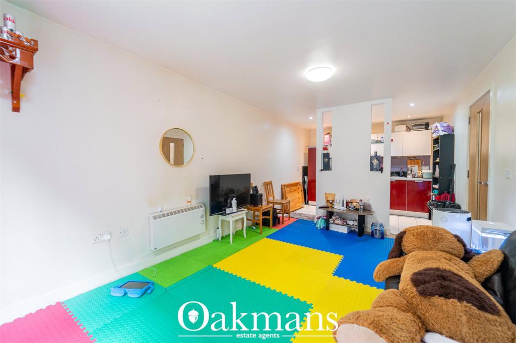 Apartment in Birmingham, Chinese Quarter, Digbeth - View 3