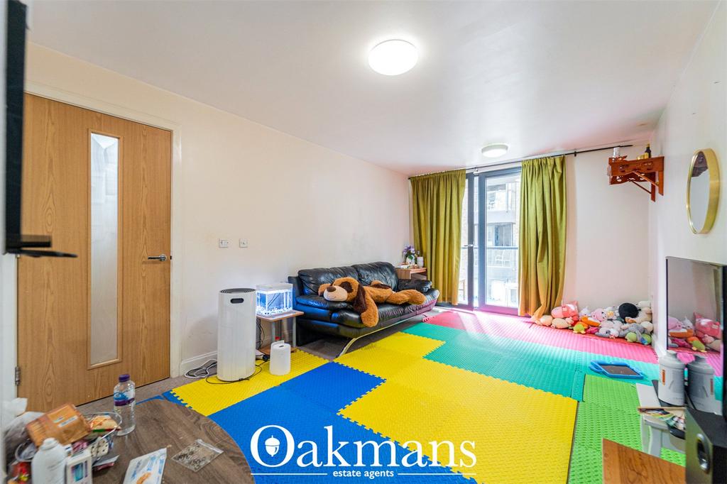 Apartment in Birmingham, Chinese Quarter, Digbeth - View 5