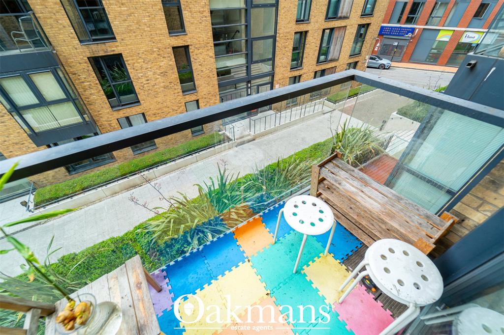 Apartment in Birmingham, Chinese Quarter, Digbeth - View 6