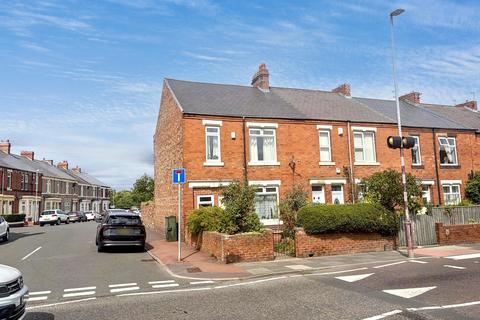 4 bedroom end of terrace house for sale, Glebe Terrace, Dunston, Gateshead, Tyne and Wear, NE11 9NQ
