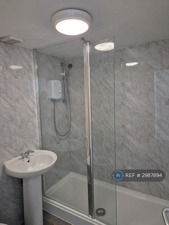 Apartment in Glasgow, Queen's Cross, North Woodside - More