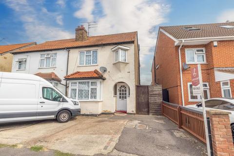 3 bedroom semi-detached house for sale, Carlisle Road, Slough